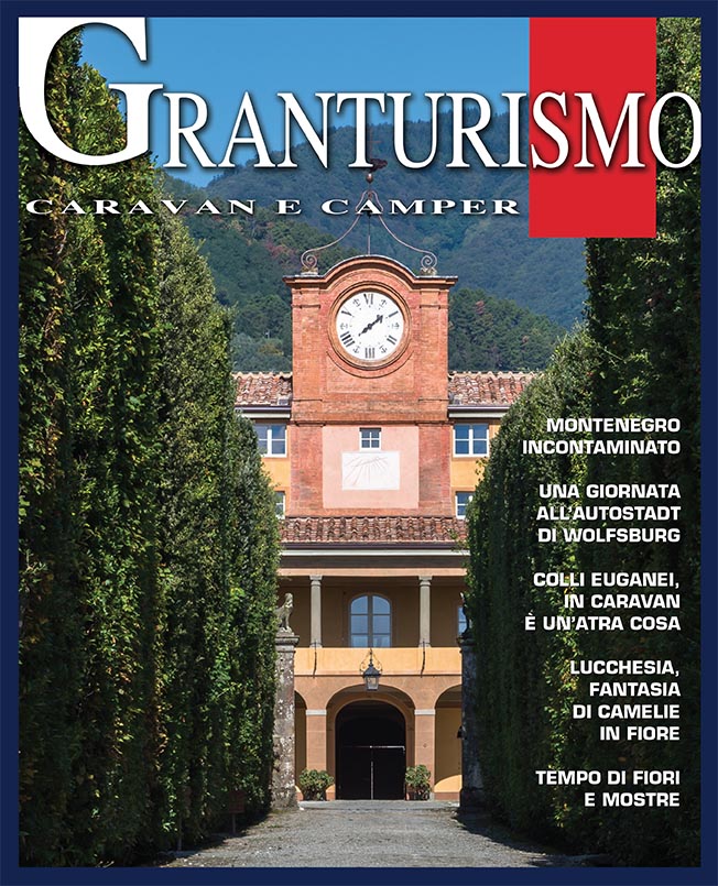 Villa Reale sulla copertina Granturismo e articolo Lucchesia, Fantasia di Camelie in Fiore - 2018