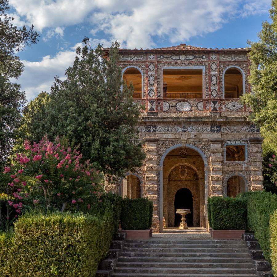 Grotta di Pan al tramonto_Villa Reale di Marlia